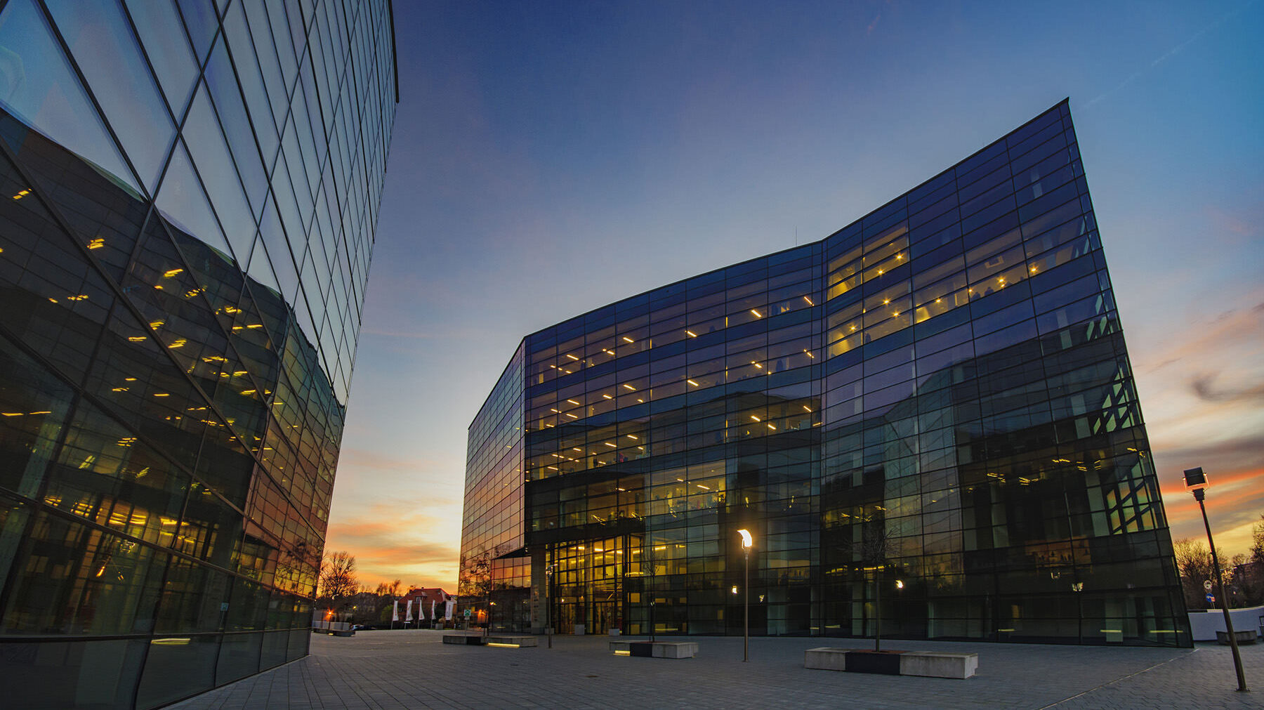 Integrated facility services for offices