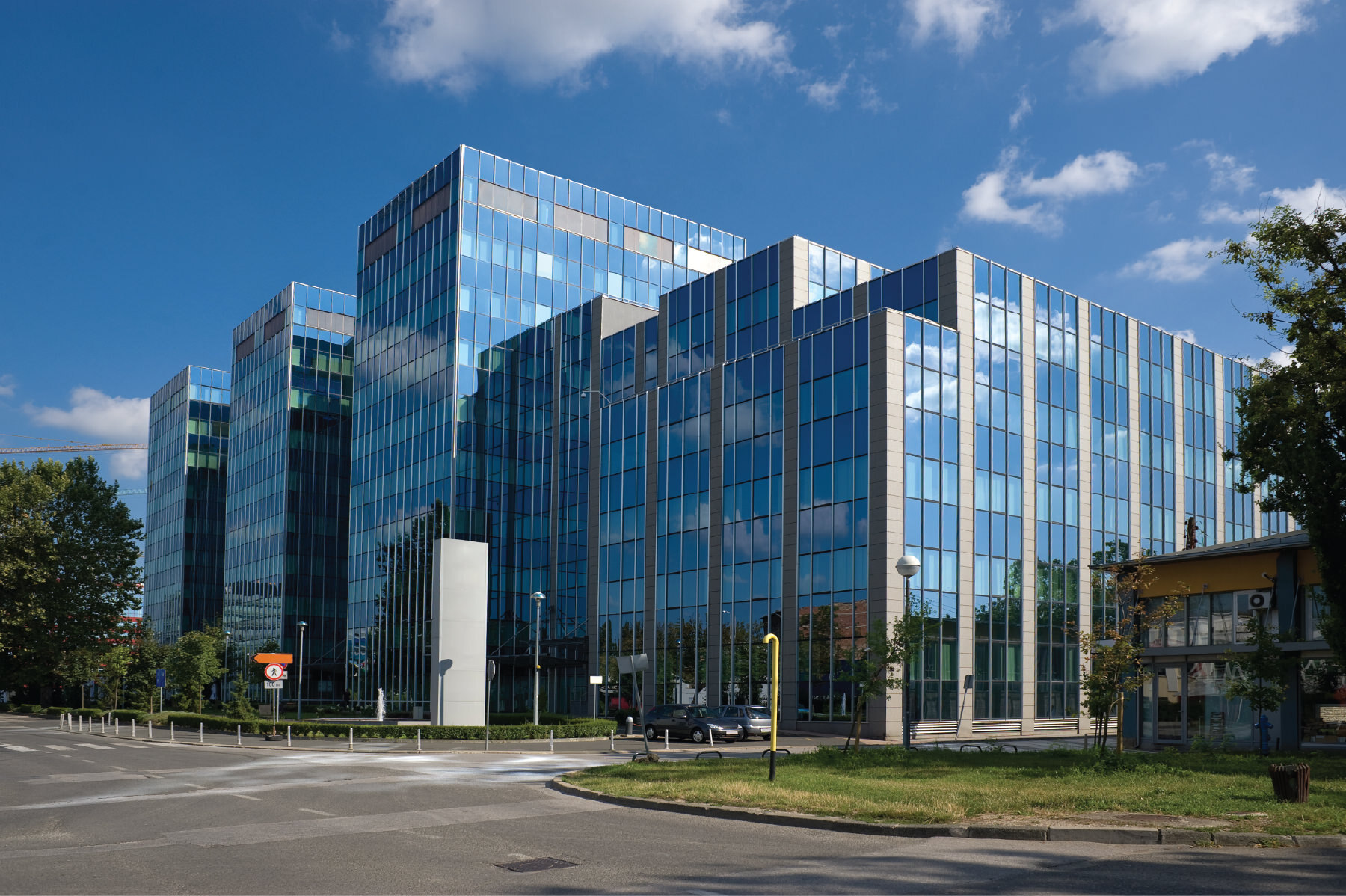 F100 f50 facility services